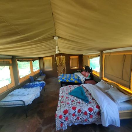 Oloirien Tented Camp Hotell Mara Simba Eksteriør bilde