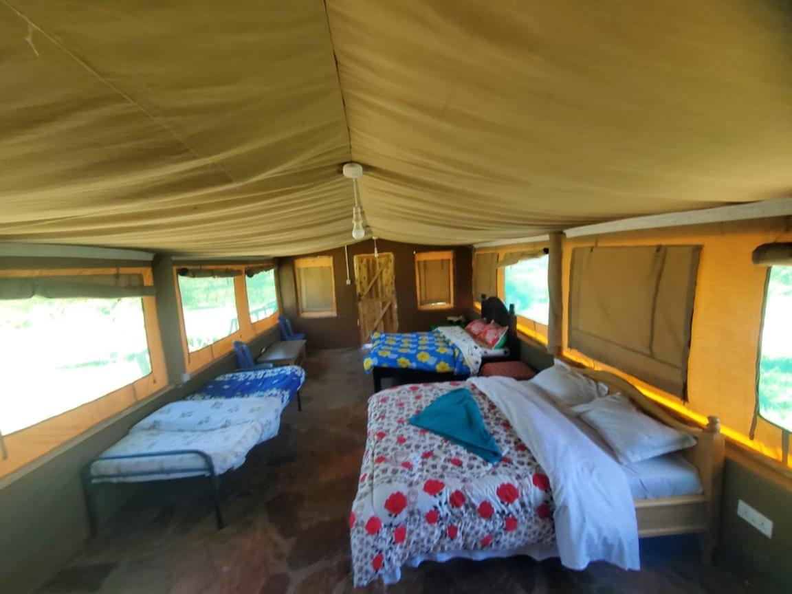 Oloirien Tented Camp Hotell Mara Simba Eksteriør bilde